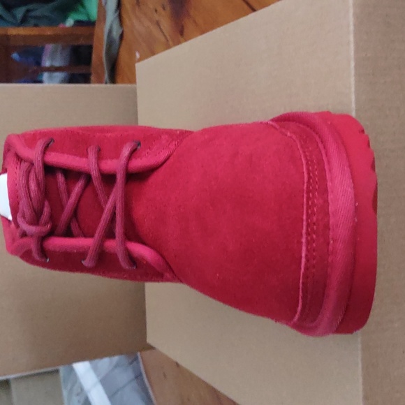 New ugg red short laced booties sz 6 - Picture 4 of 7